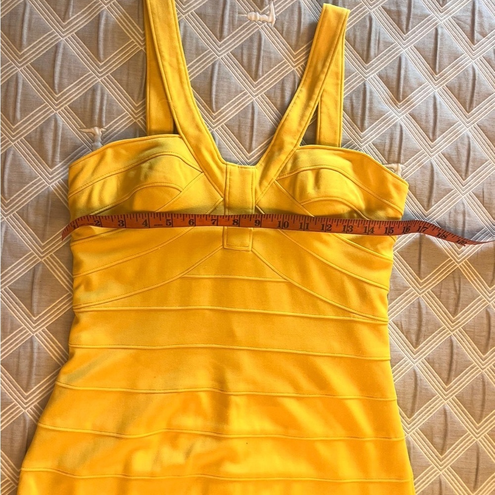 Aidan Mattox Bandage bright Yellow mini Dress size 8 - Picture 2 of 9